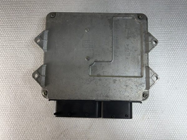 ECU Calculateur moteur FIAT 500 1.3 75HP MJD 6F3.B1 51818295 HW04P 71600.127.02