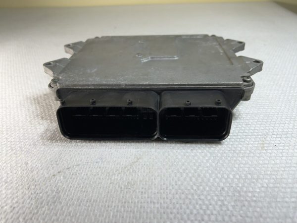 ECU Calculateur moteur FIAT 500 1.3 75HP MJD 6F3.B1 51818295 HW04P 71600.127.02