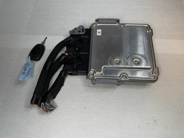 ECU Calculateur moteur RENAULT Trafic Opel Vivaro 2L Dci 0281019840 237101754R
