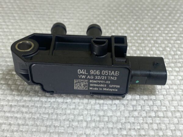 NEUF OEM Capteur Différence d pression 04L906051AB Vw Tiguan 5N Audi A3 2.0L Tdi