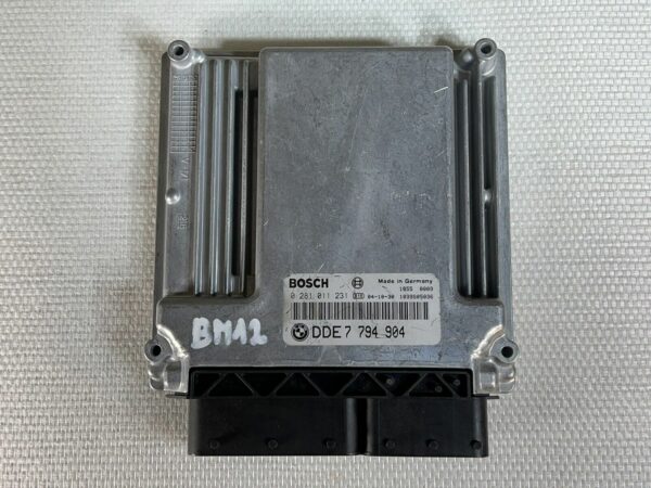 ECU Engine Control Unit Bmw 730D 3.0D DDE 7793273 0281011231 EDC16C1 E65 E66 M57