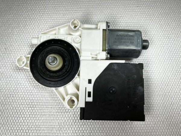 MOTOR LÈVE-GLACE Vitre Arriere Droite AUDI A3 8P 8P4959802F Türsteuergerät