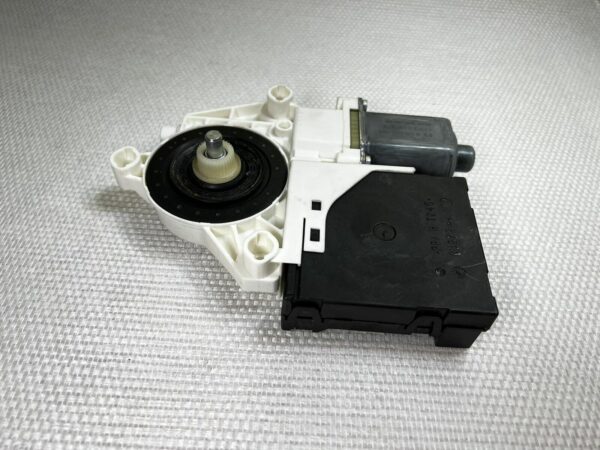 MOTOR LÈVE-GLACE Vitre Arriere Droite AUDI A3 8P 8P4959802F Türsteuergerät