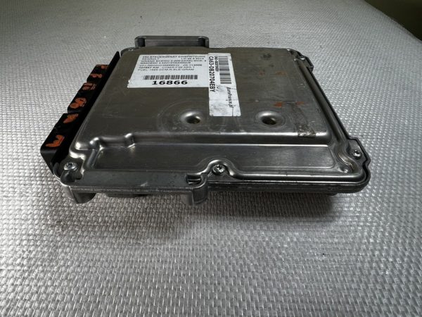 ECU CALCULATEUR RENAULT Megan 2.0 Dci EDC16CP33 0281011814 8200462452 8200589813