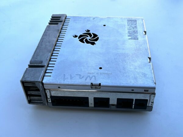 Mercedes-Benz Classe E W211 Son Amplificateur A2118704089 Becke BE9005 AGW SOUND
