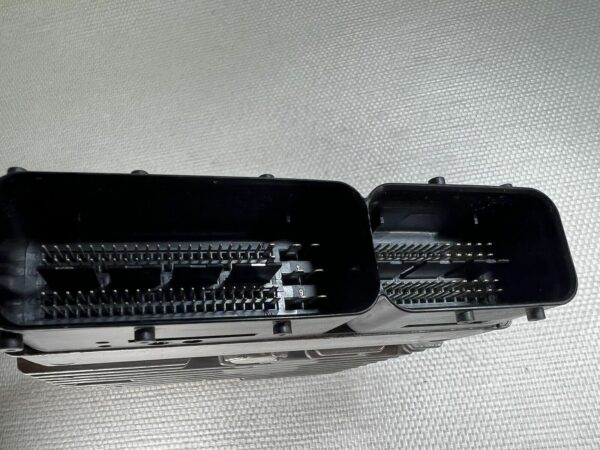 ECU CALCULATEUR MOTEUR VW POLO 1.6 TDI 03L906023E 5WP42841 AA H13 SIMOS PCR2.1
