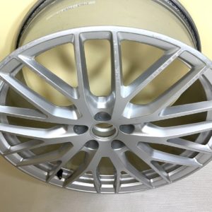 Jantes Alu Audi TT S RS R20 8S0601025S E9Jx20H2ET52 Origine OEM Magnésium