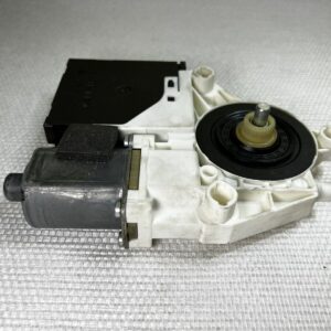 MOTOR LÈVE-GLACE Vitre AVANT Droite AUDI A3 8P 8P0959802K Türsteuergerät