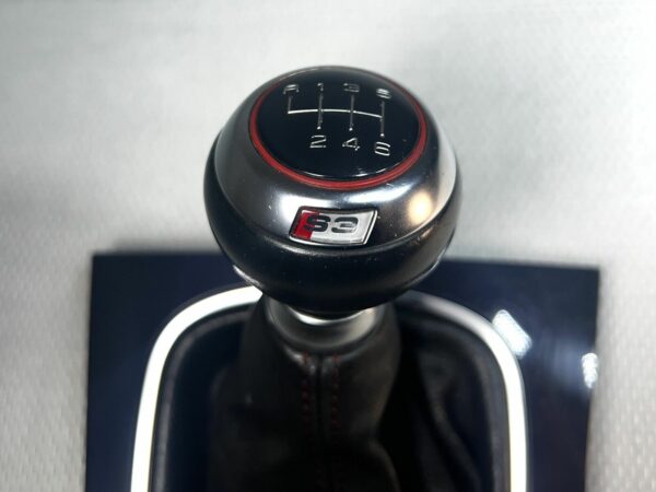 8P0864261D Pommeau soufflet cuir AUDI S3 8P manuel 6 vitesse Originale OEM 2004
