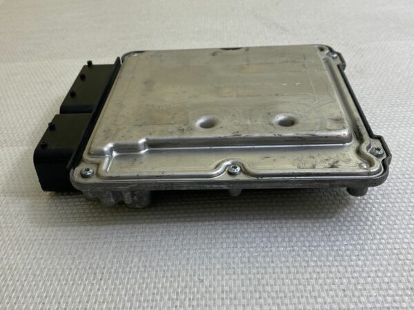 ECU Calculateur moteur Seat Léon II 2L Tdi 105cv 0281011730 03G906016AJ EDC16U1
